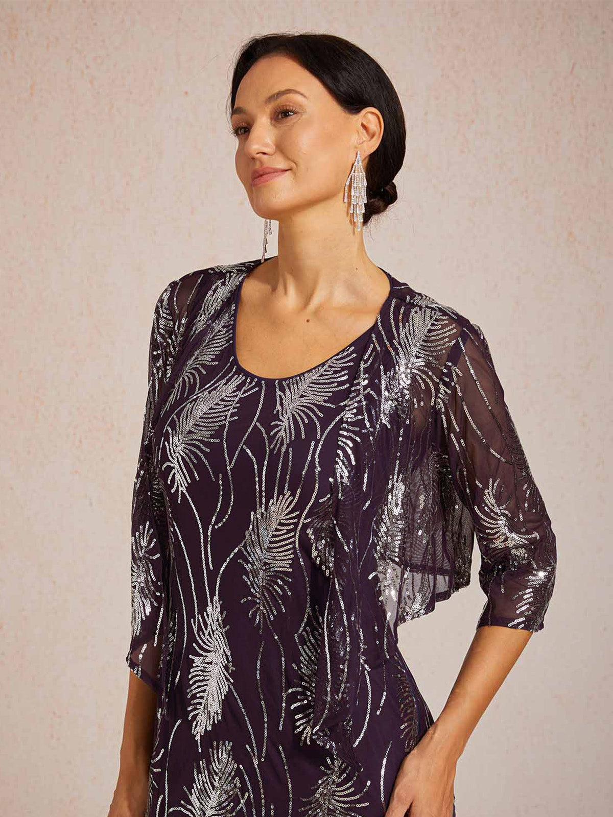 Kurzes Bolero aus Mesh mit Pailletten und 3/4-Ärmeln