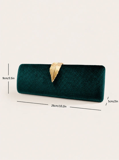 Samt-Clutch mit goldener Feder