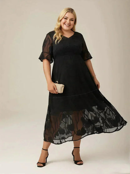 Rüschen-Spitzen-Maxikleid für große Größen