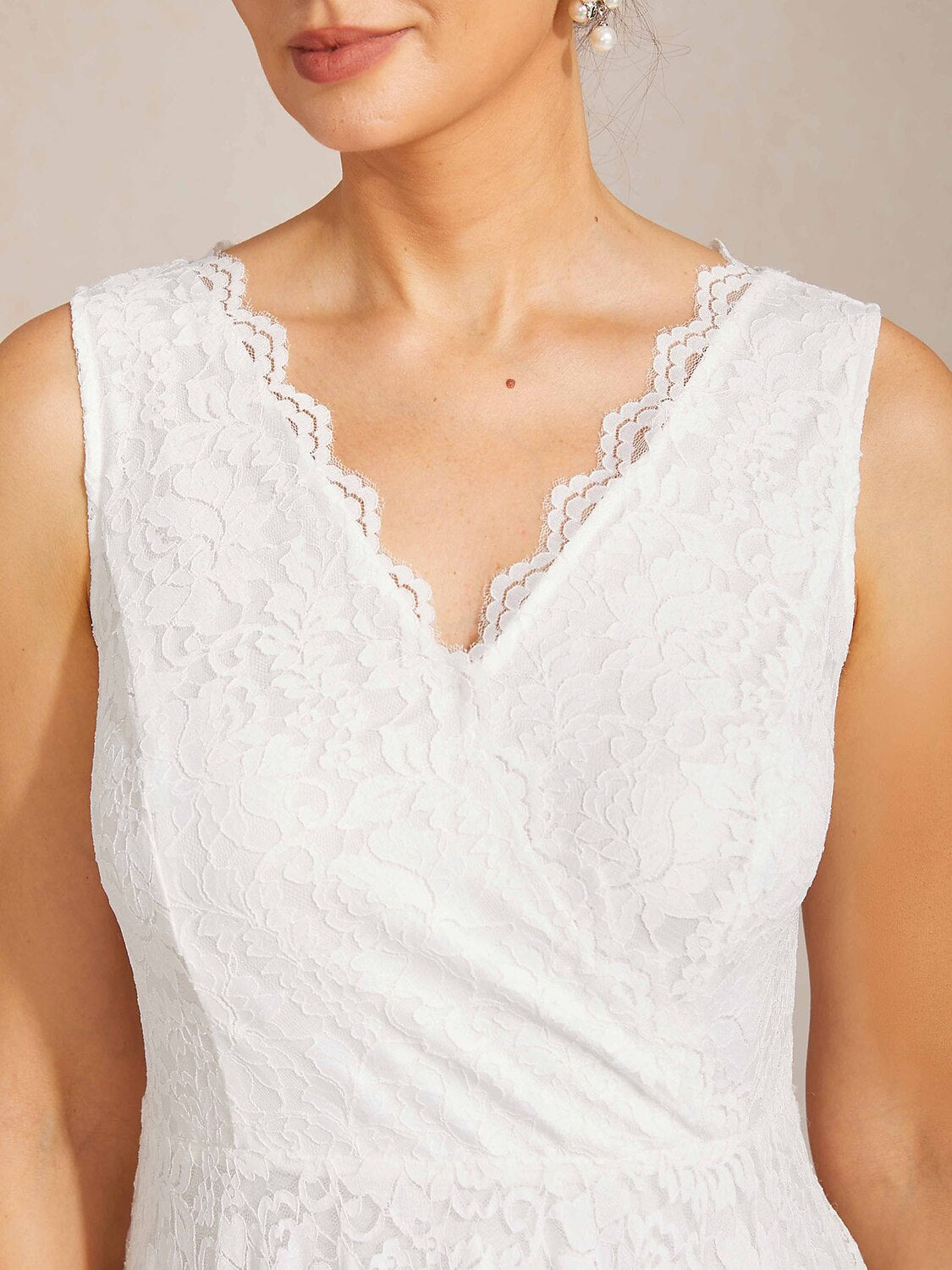 Scalloped V Neck Lace Evening Dress with Matching Shawl