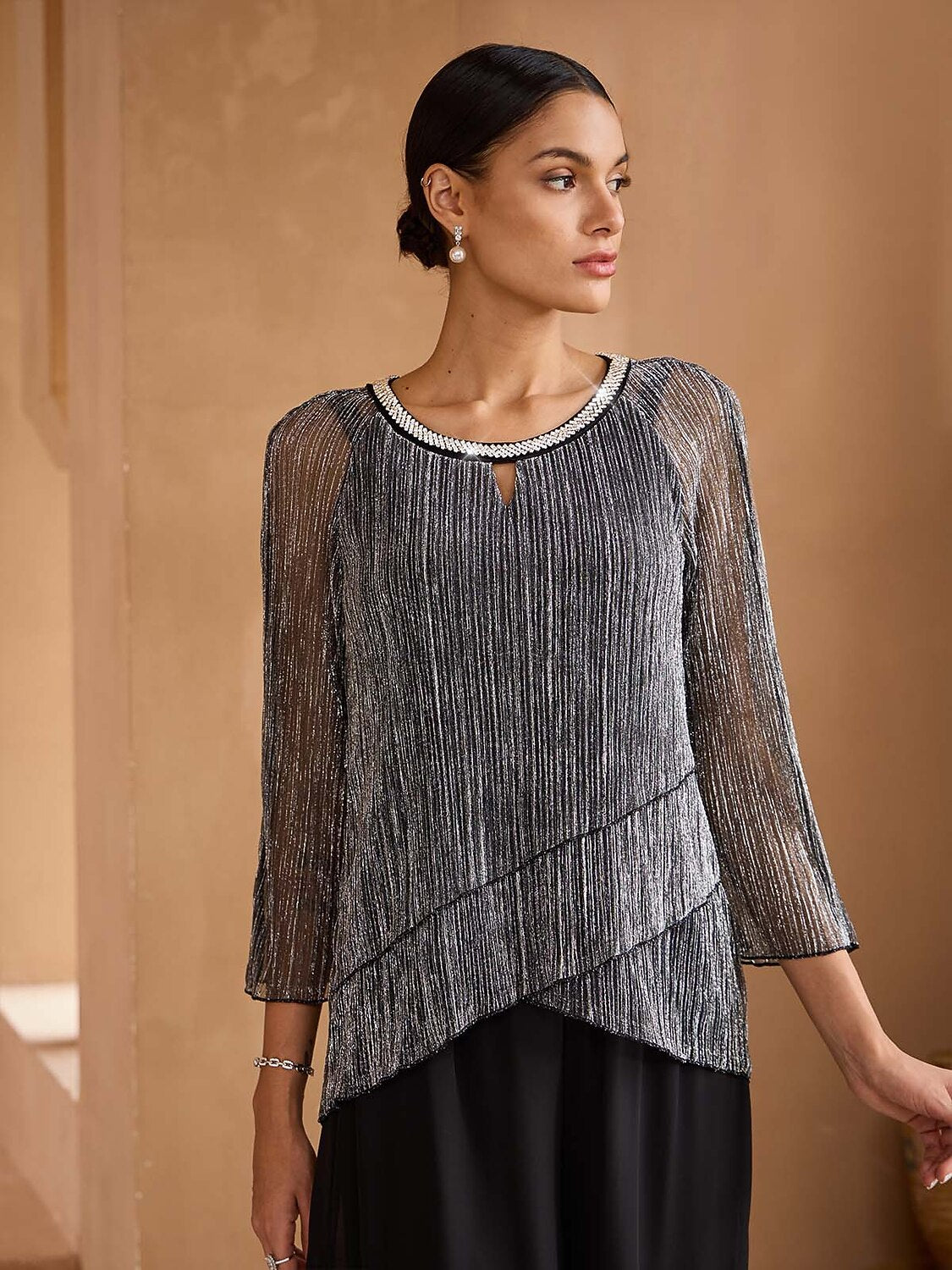 Layerd Pleated Glitter Chiffon Blouse
