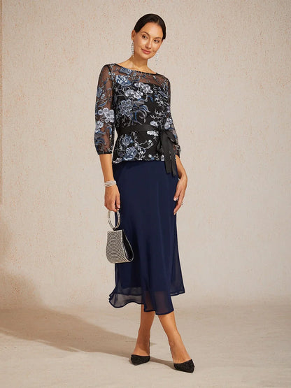 Bluse mit Blumenstickerei, 3/4-Puffärmeln und Illusionsausschnitt
