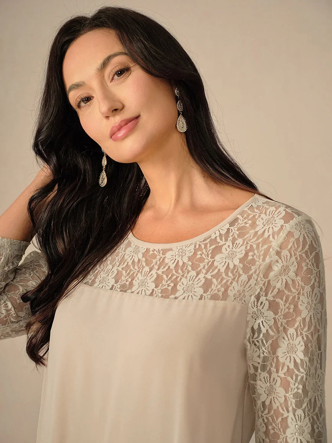 Lace Tiered Chiffon 3/4 Length Sleeve Dress