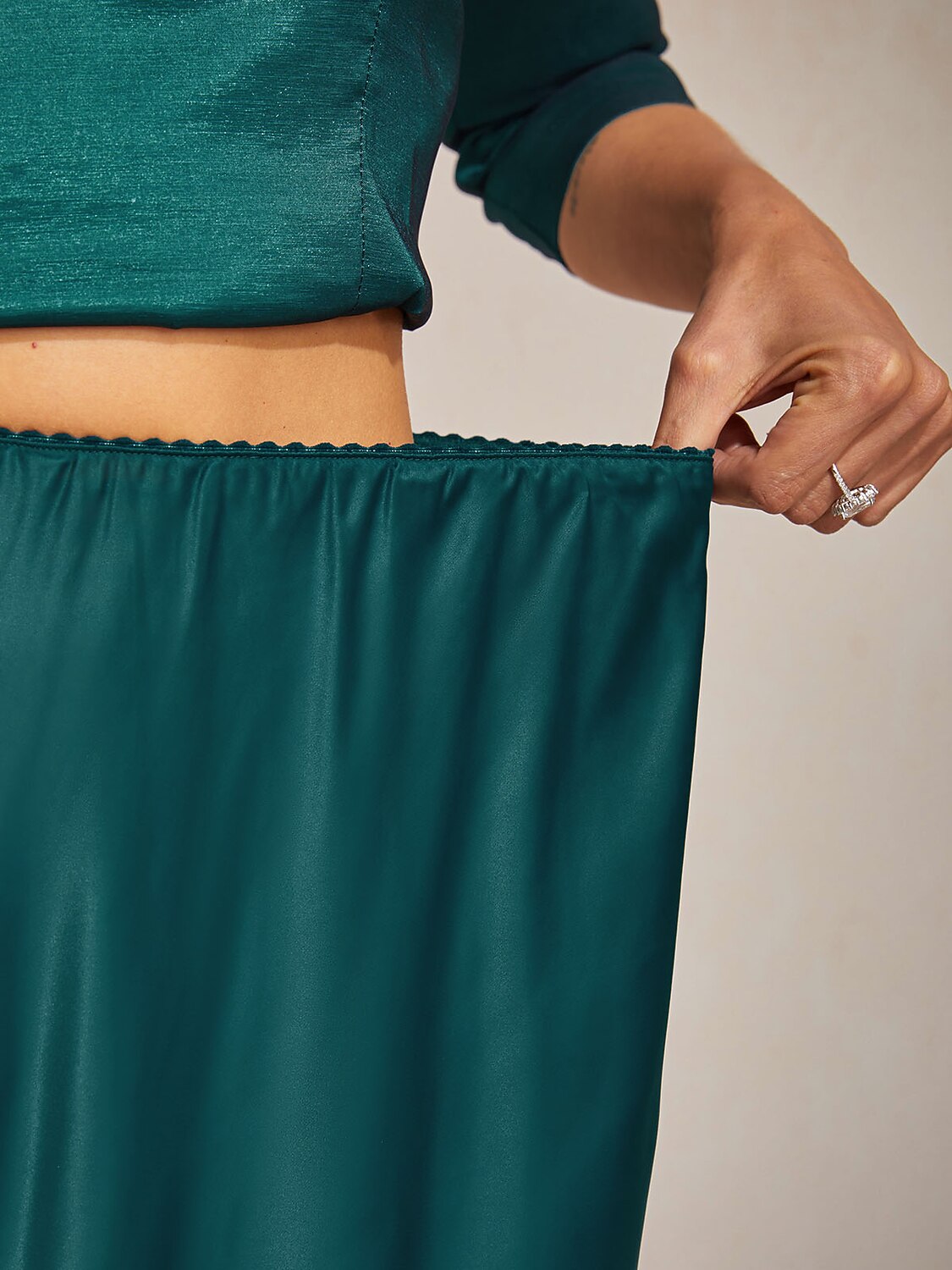 Taffeta Mid Waist Skirt