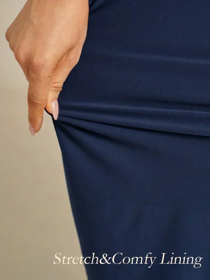 Abito a linea A con pizzo a rosetta e decorazioni in paillettes