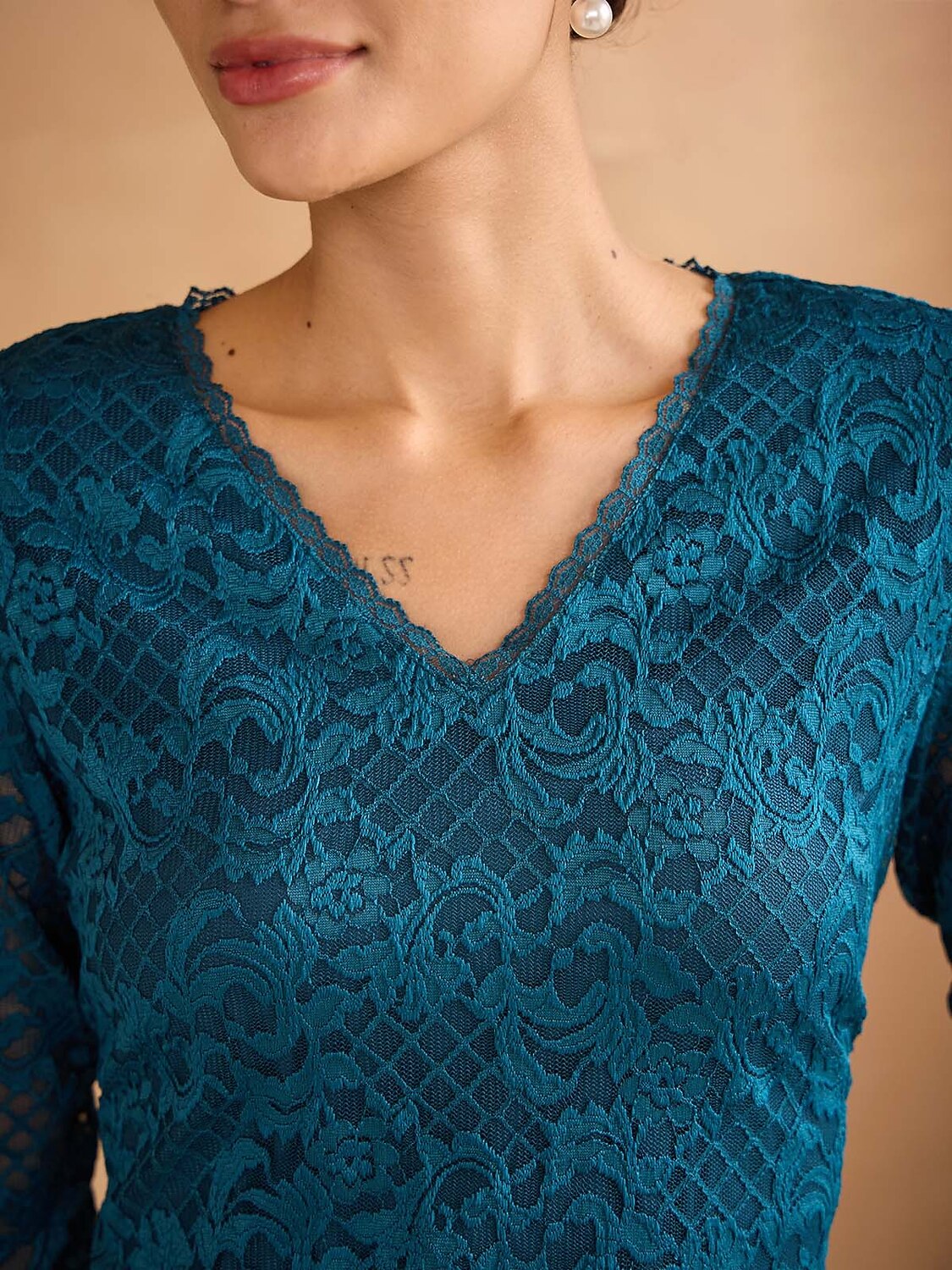 V-Neck Stretch Lace Top
