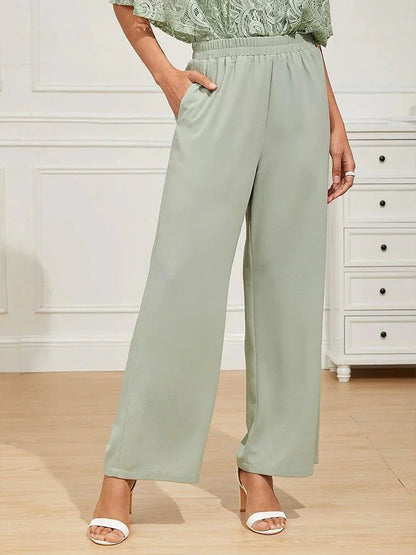 Weite Hose mit mittelhohem Bund und Taschen