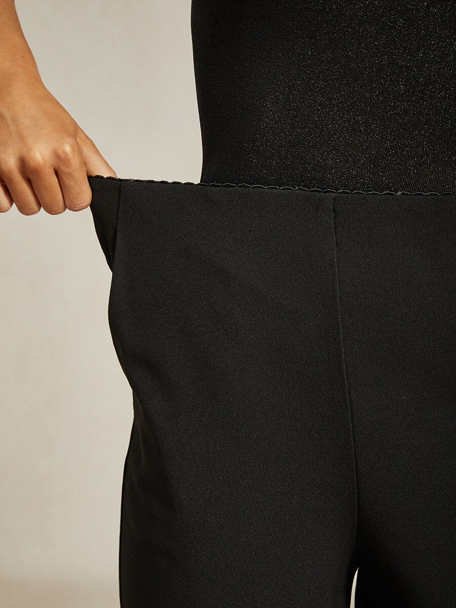 Black Slim Leg Pant with Elastic Waist and Side Pockets