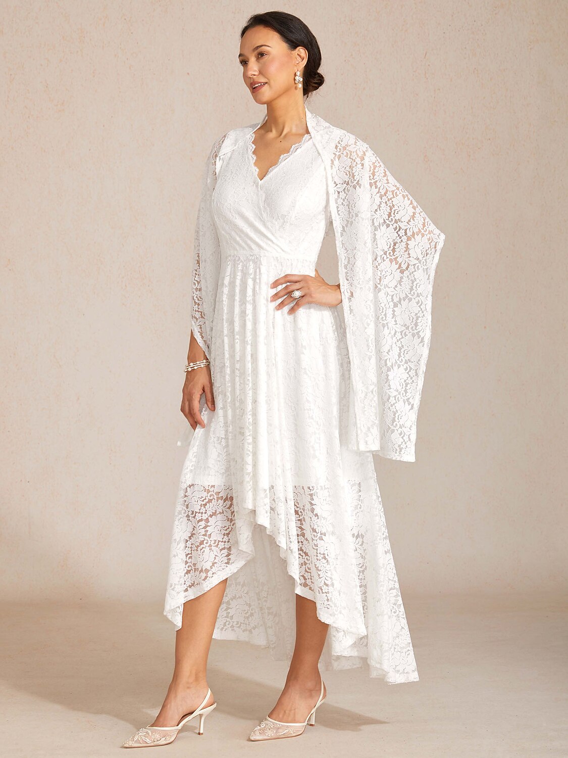 Scalloped V Neck Lace Evening Dress with Matching Shawl