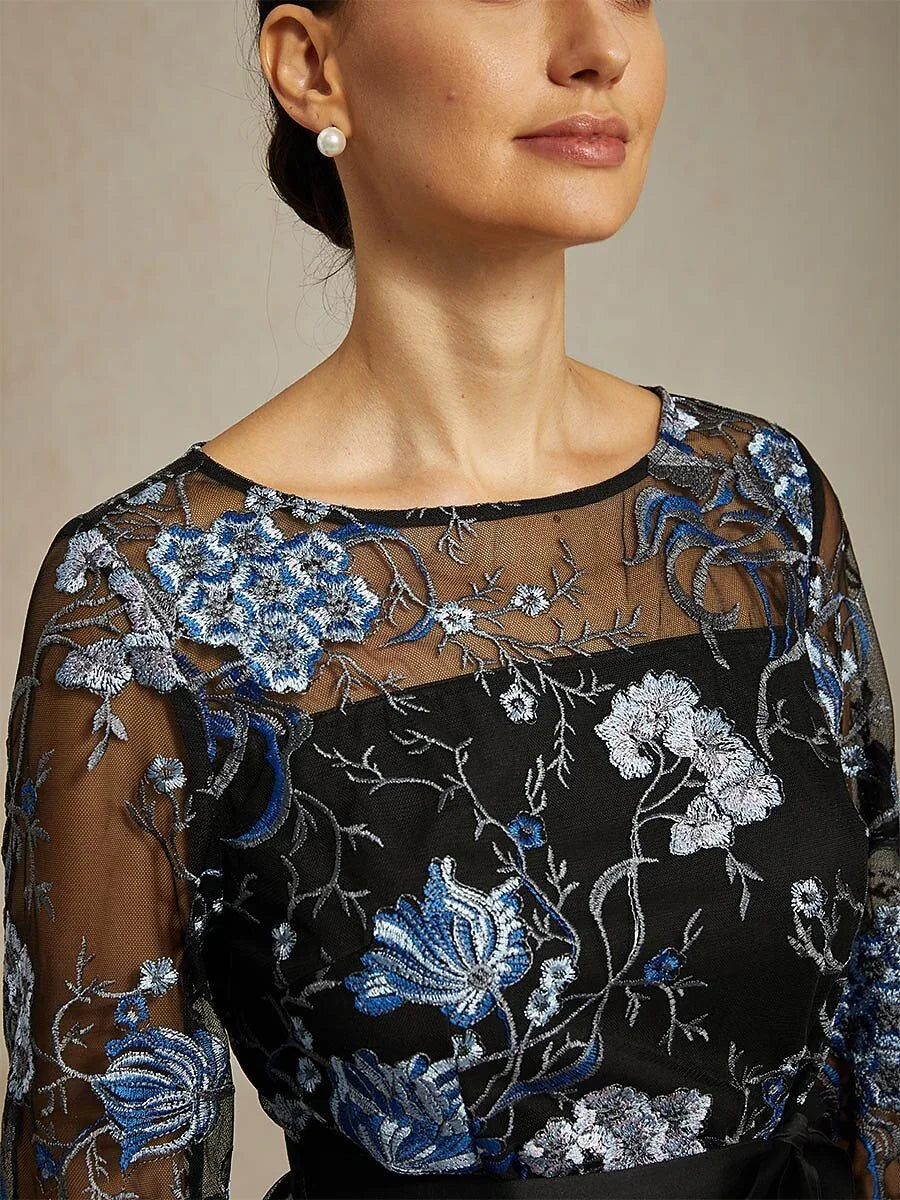 Bluse mit Blumenstickerei, 3/4-Puffärmeln und Illusionsausschnitt