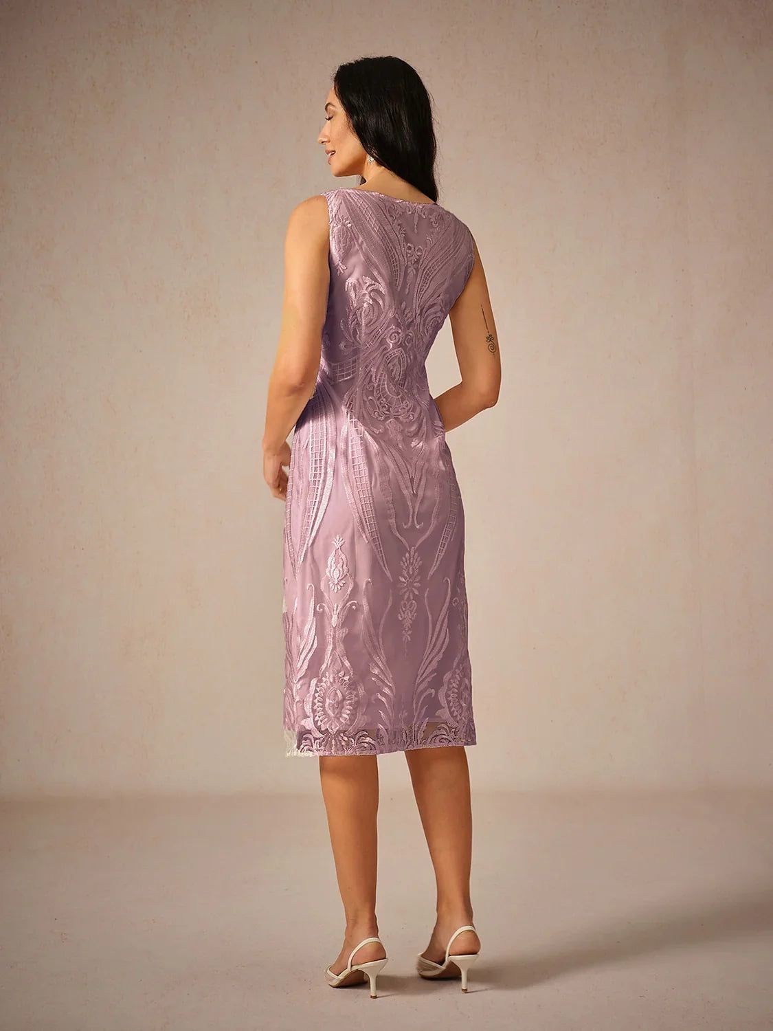 Embroidery Lace Boat Neck Sleeveless Dress